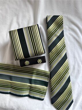 Men's Green and Yellow Stripe Tie Set